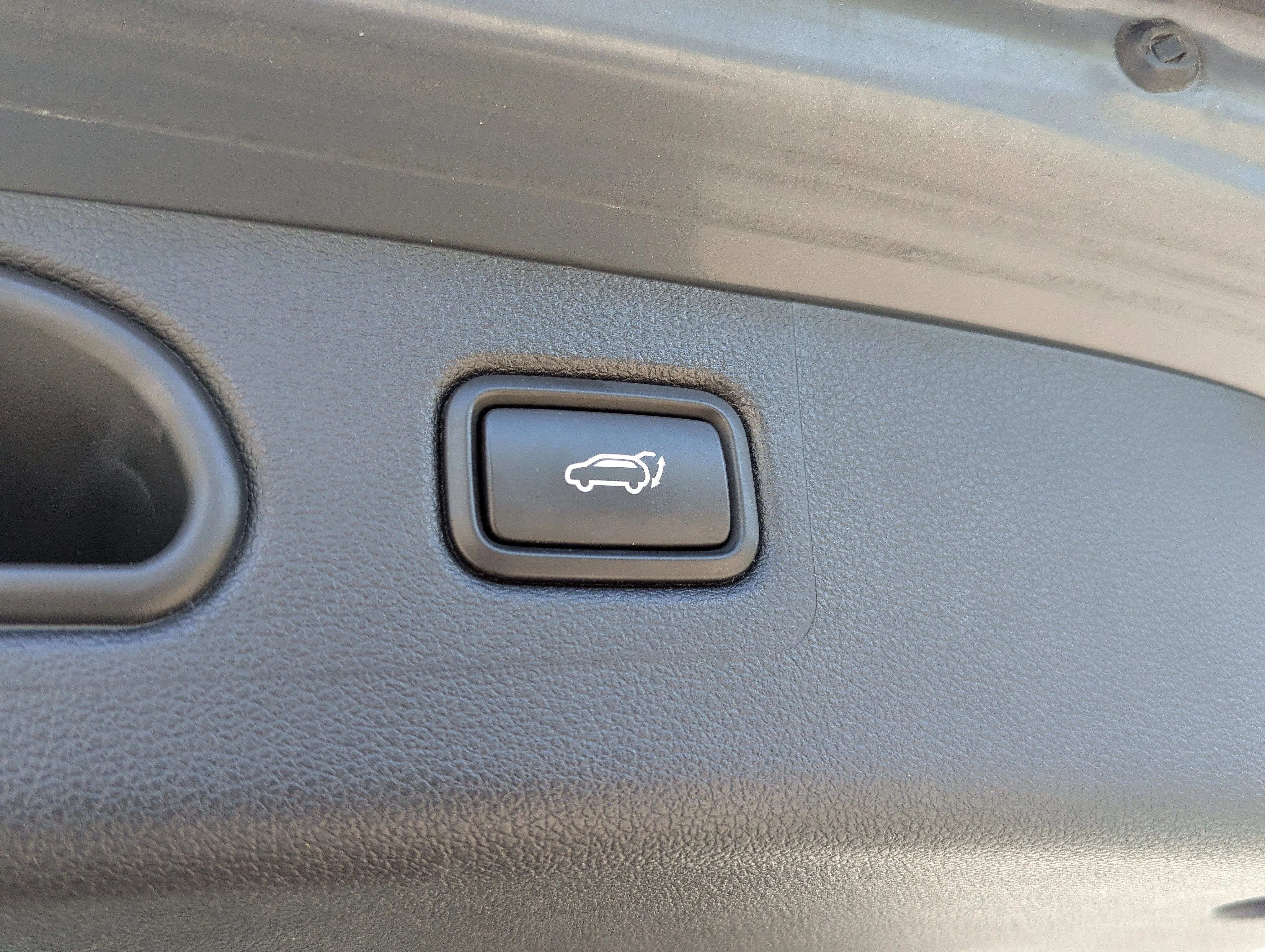 Used 2019 Coliseum Gray Hyundai Ultimate image 11
