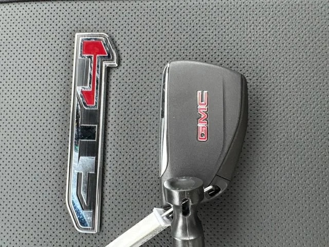 2026 GMC Sierra 2500HD AT4 - Photo 61