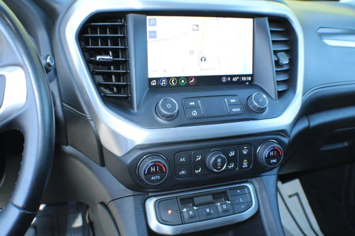 Certified Used 2023 SUMMIT WHITE GMC SLT image 11