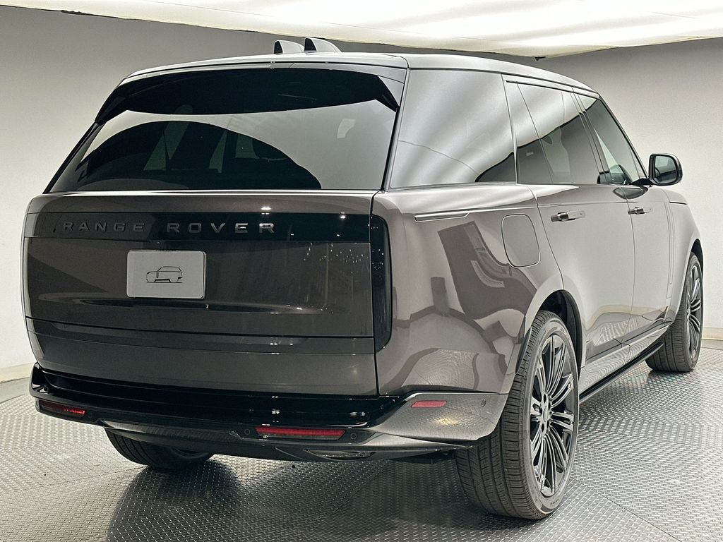 New 2026 Charente Grey Prem Met Land Rover SE image 3