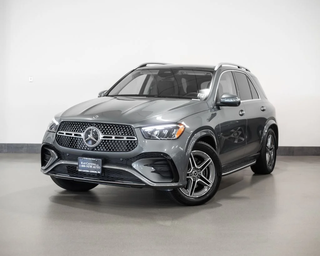 Used 2026 Black Mercedes-Benz GLE 450 image 1