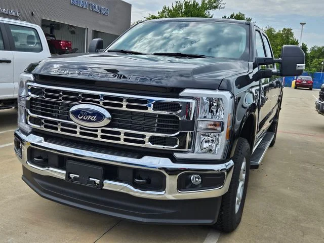 New 2026 Agate Black Metallic Ford F-250® XLT image 2