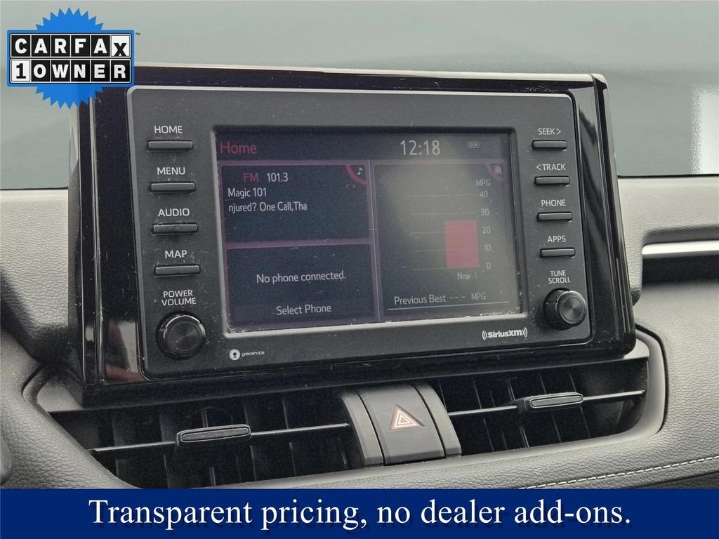 Used 2022 White Toyota XLE image 26