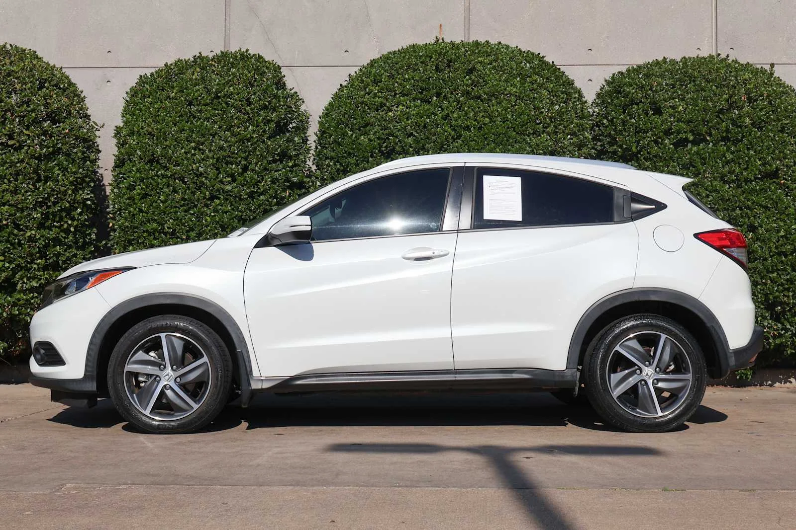 Used 2022 Platinum White Pearl Honda EX image 5