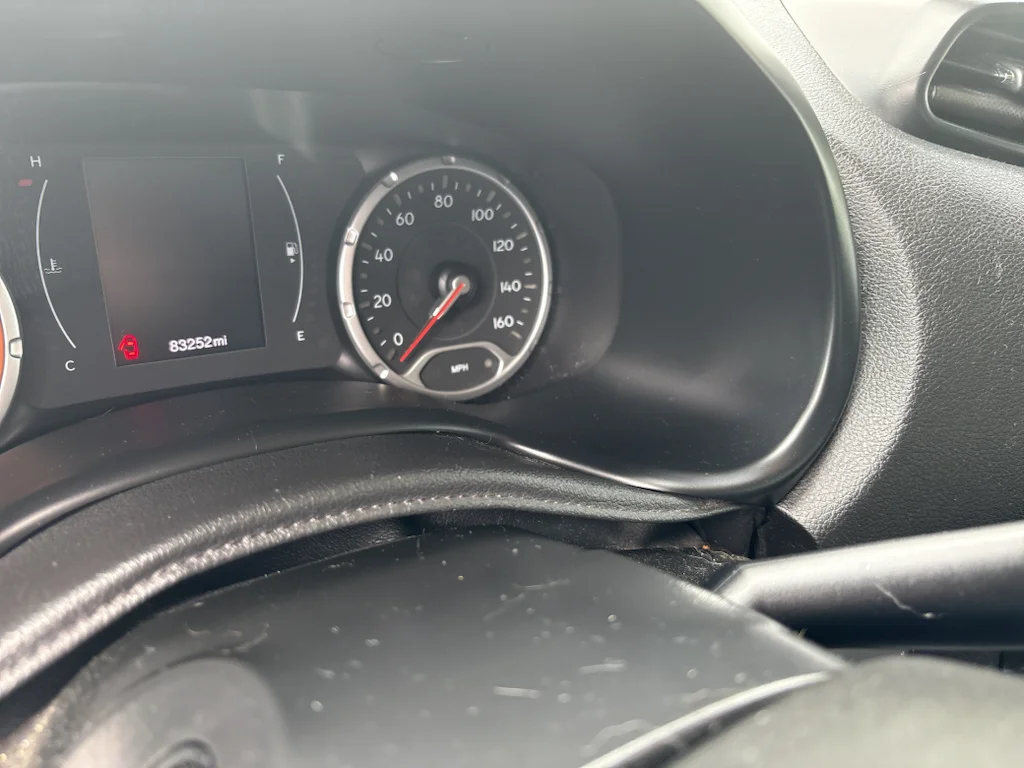 Used 2018 Black Jeep Altitude image 4