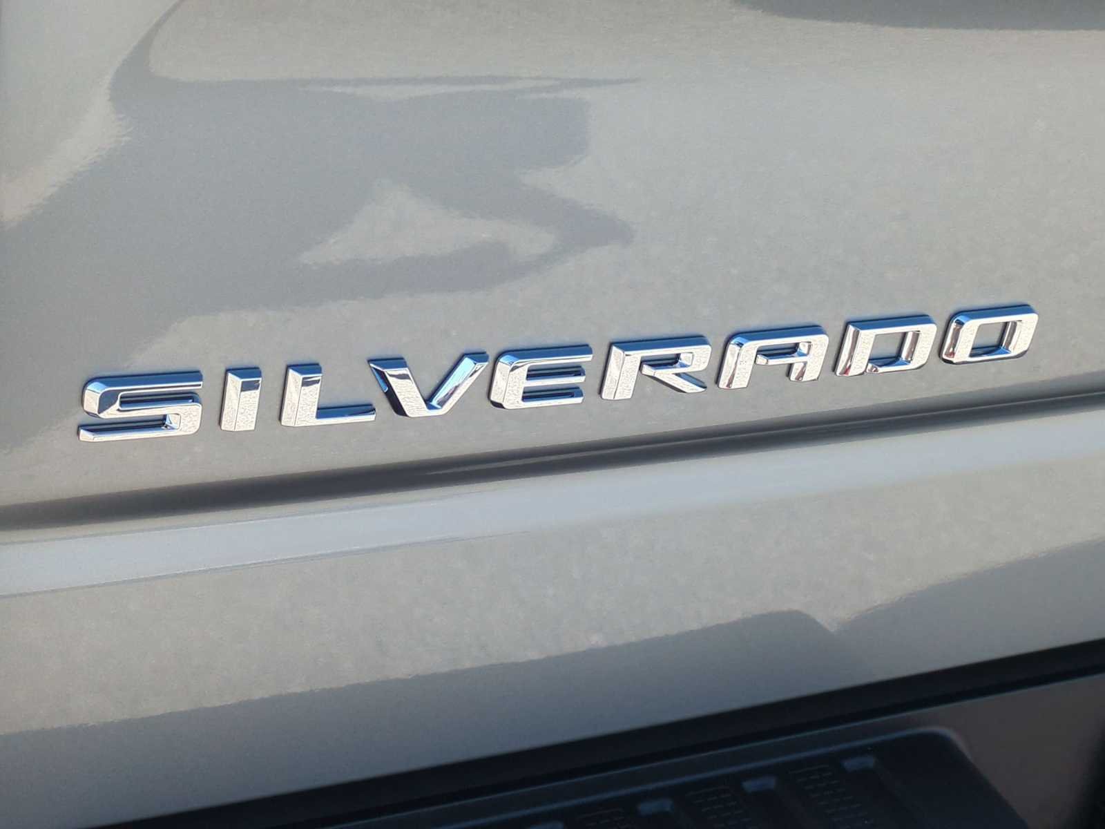 2026 Chevrolet Silverado 1500 LT - Photo 9