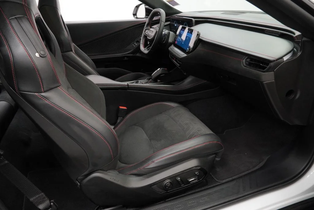 Used 2024 White Dodge R/T Scat Pack Track Pack image 43