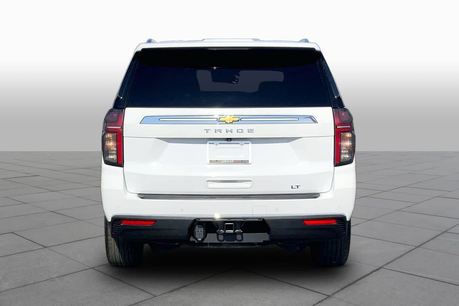 Used 2024 Summit White Chevrolet LT image 9