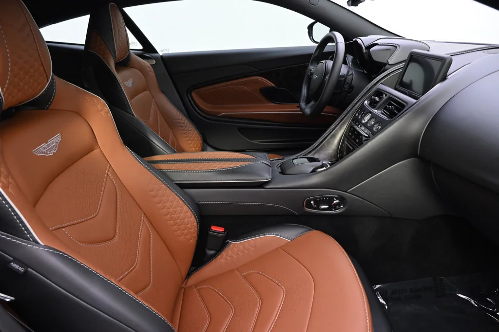 Used 2023 Green Aston Martin NA image 16