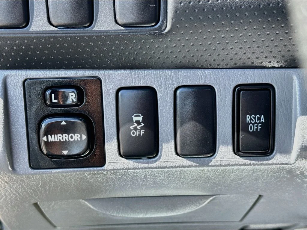 Used 2014 Silver Toyota Base image 10