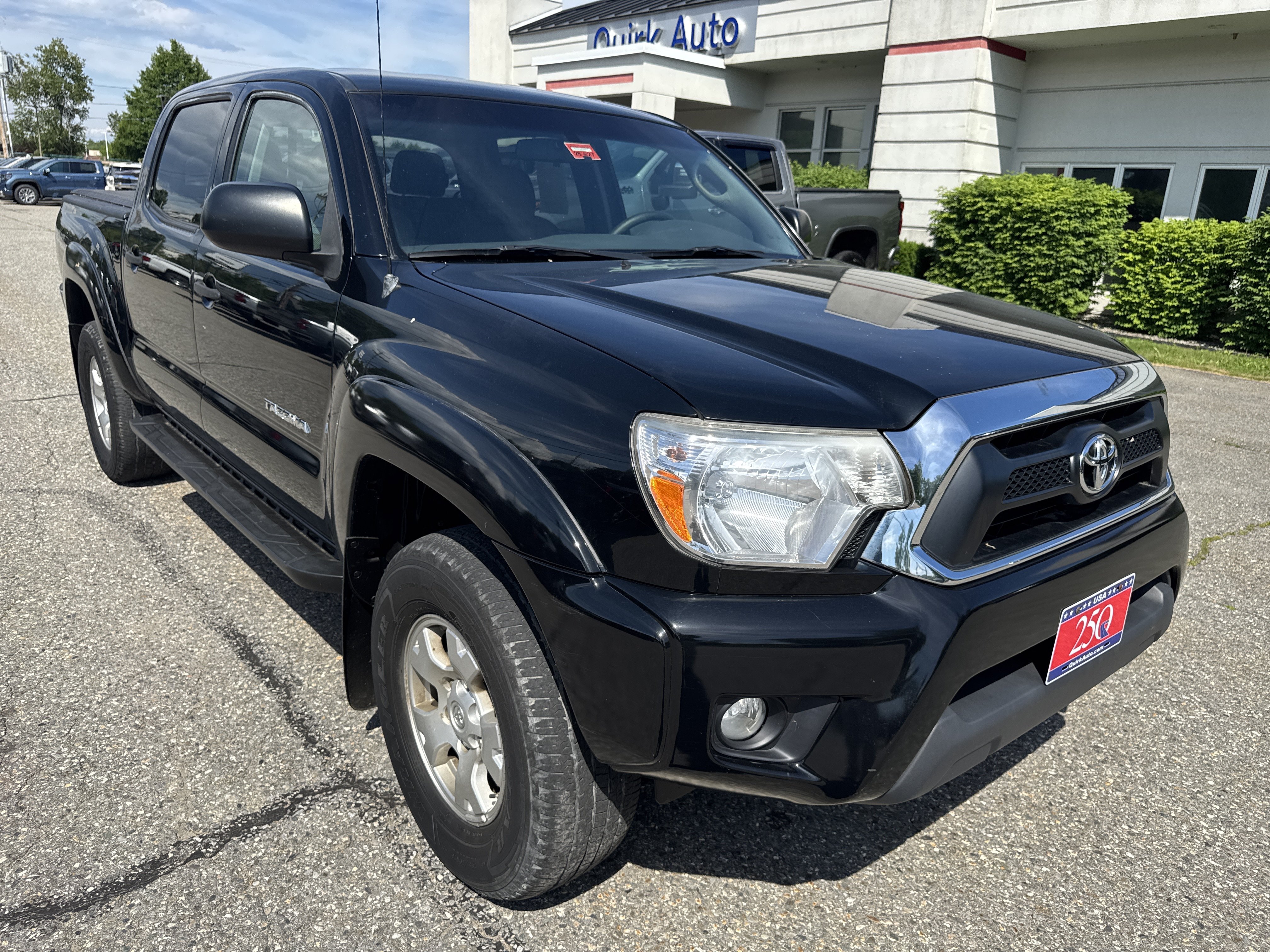 Used 2015 Black Toyota  image 4