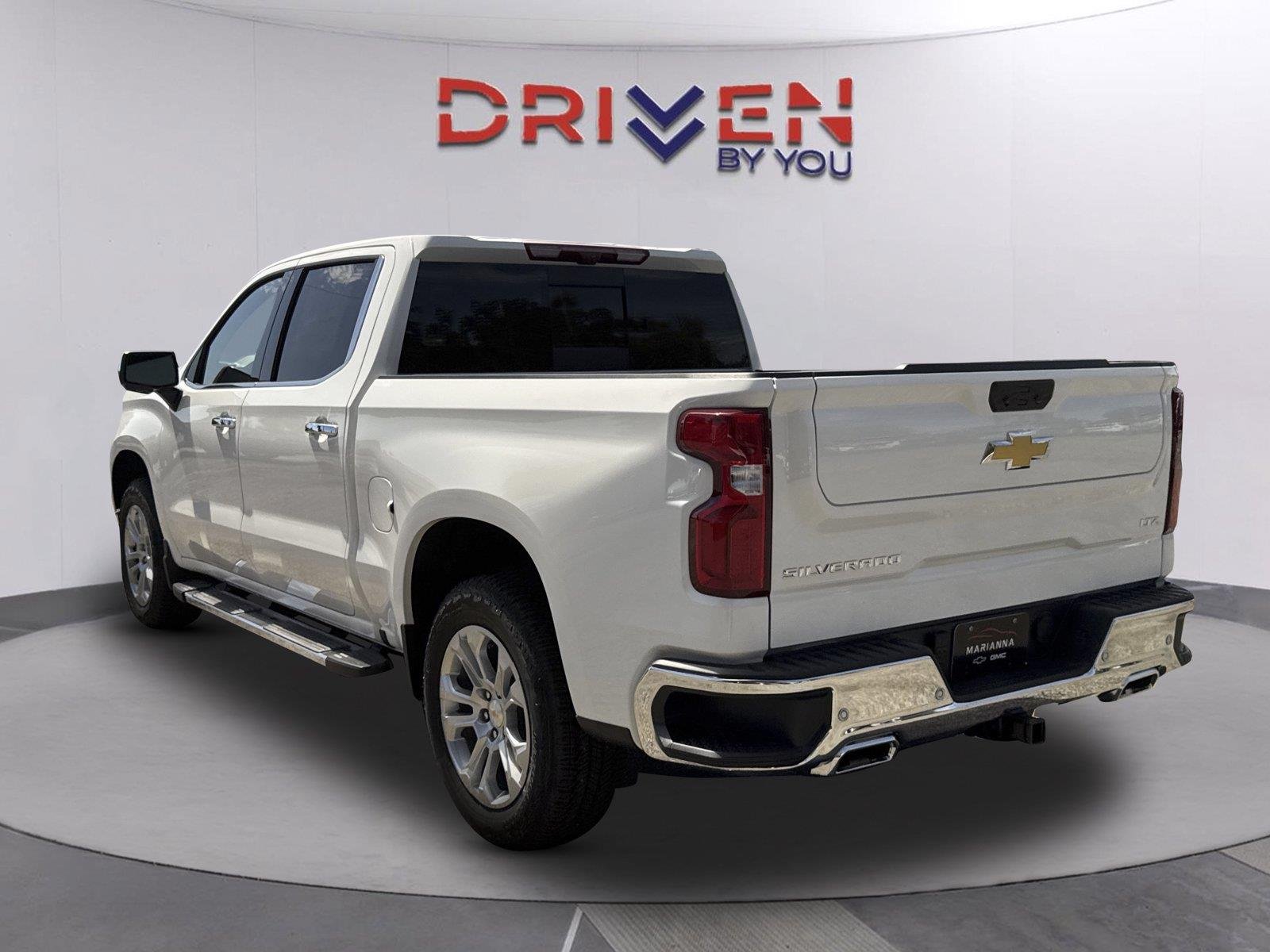 2026 Chevrolet Silverado 1500 LTZ - Photo 6