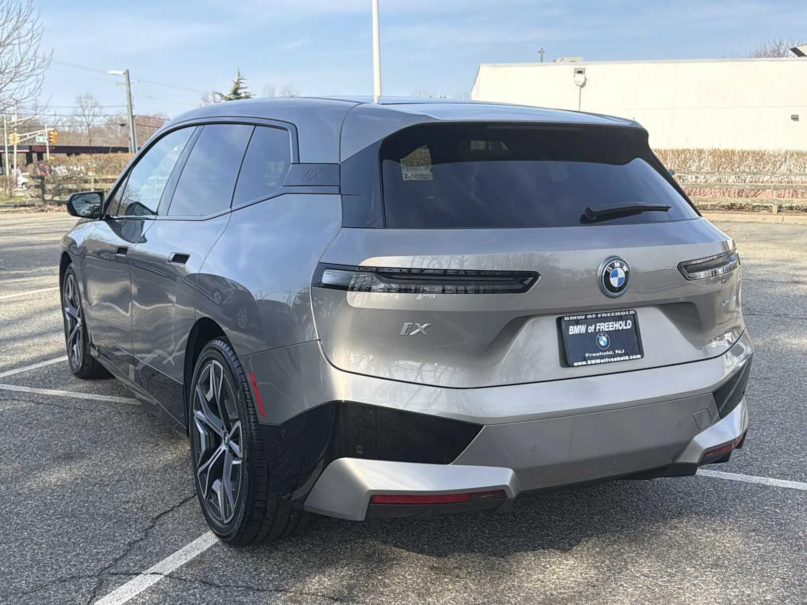 Used 2023 Oxide Grey Metallic BMW xDrive50 image 12