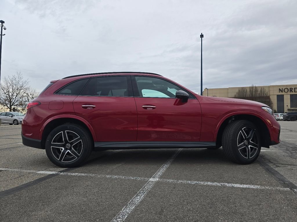 New 2026 MANUFAKTUR Patagonia Red Metallic Mercedes-Benz GLC 300 image 55