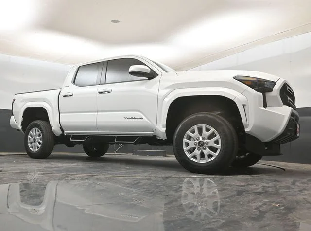 New 2026 Ice Cap Toyota  SR5 image 16