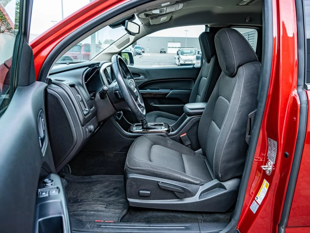 Used 2015 Copper Red Metallic GMC SLE1 image 33