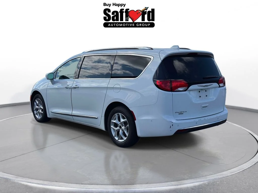 Used 2018 White Chrysler Touring L Plus image 5