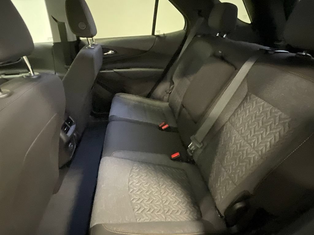 Used 2024 Summit White Chevrolet LT image 18