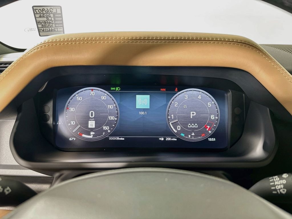 New 2026 Fuji White Land Rover X-Dynamic SE image 15