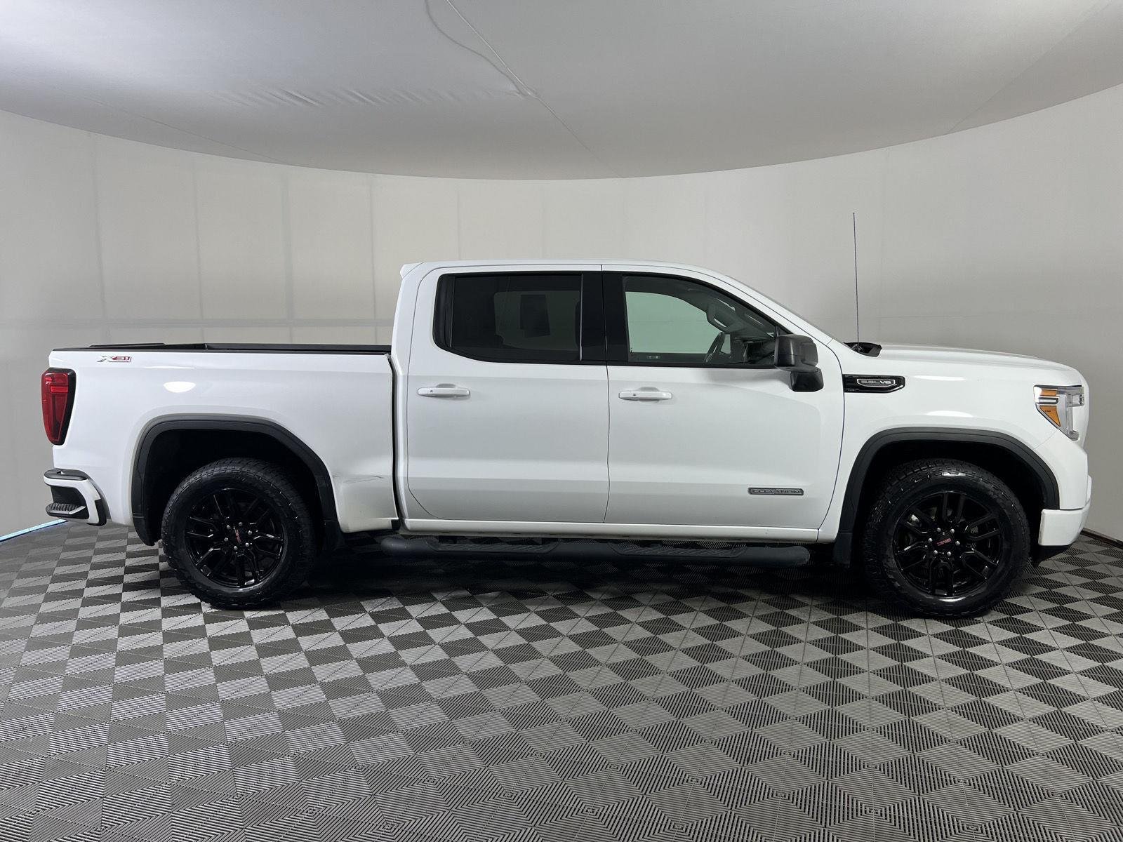 Used 2021 Summit White GMC Elevation image 23