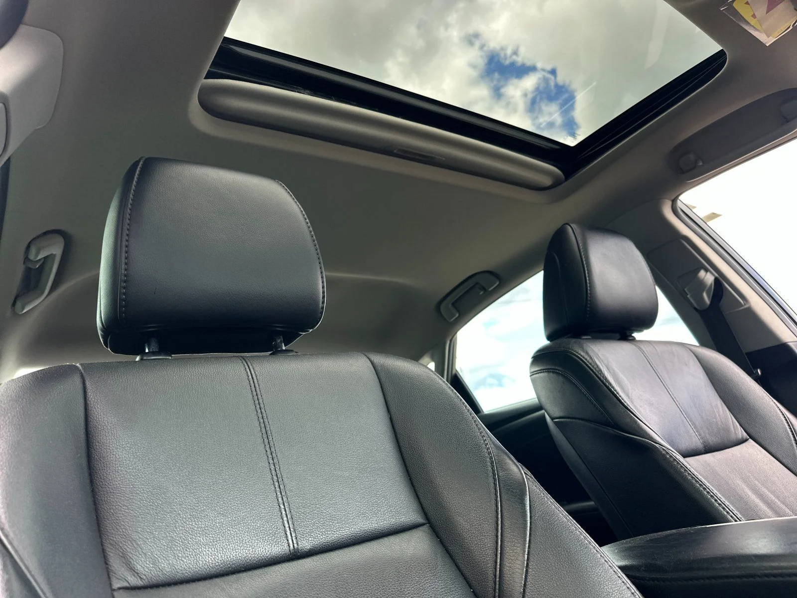 Used 2015 Mica Toyota XLE Touring image 15