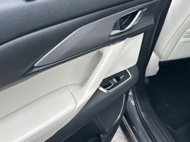 Used 2023 Gray Mazda Signature image 13