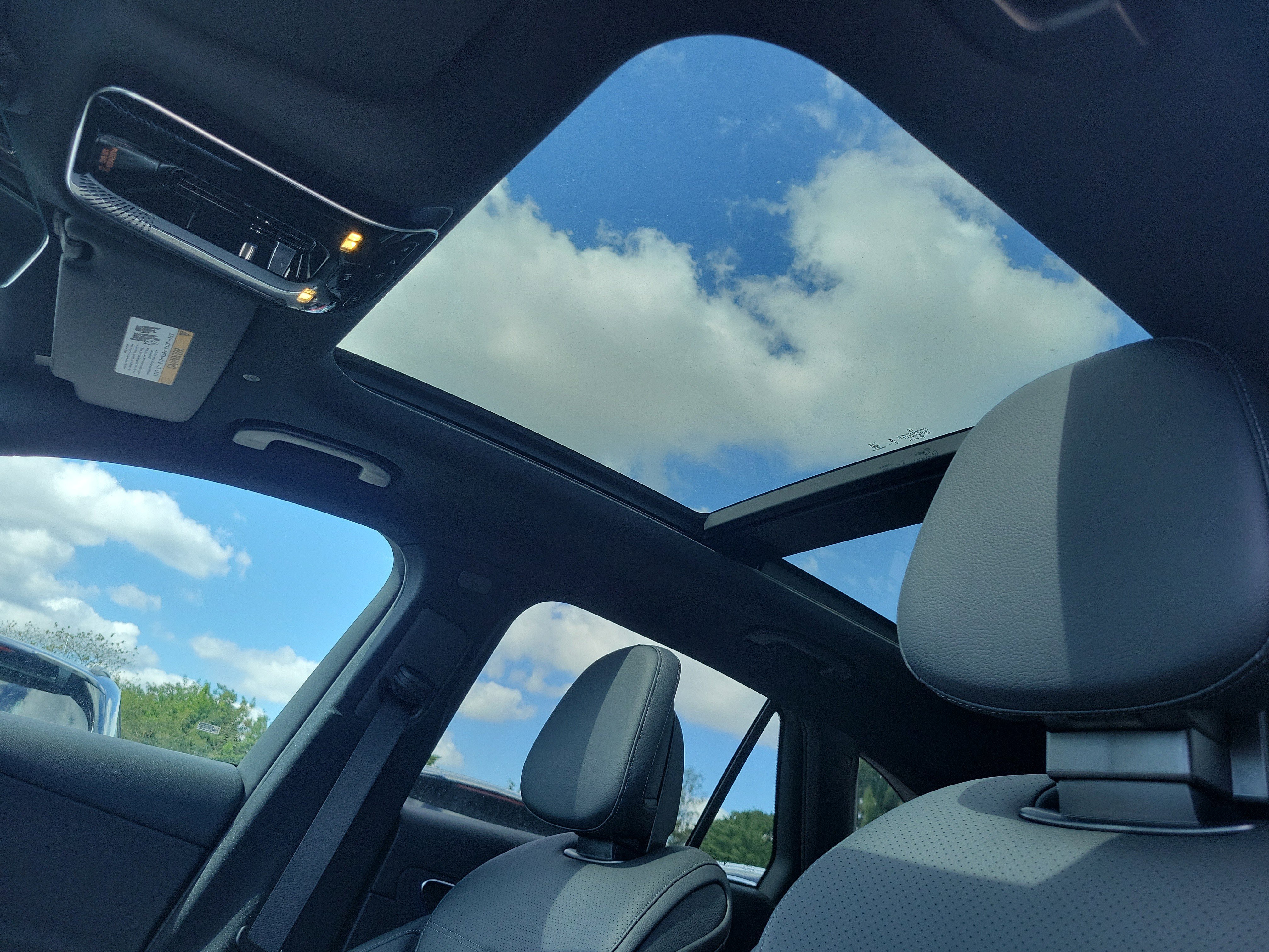 New 2026 Graphite Grey Metallic Mercedes-Benz GLC 300 image 25