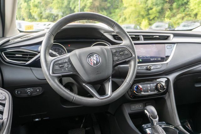 Used 2023 Summit White Buick Preferred image 14