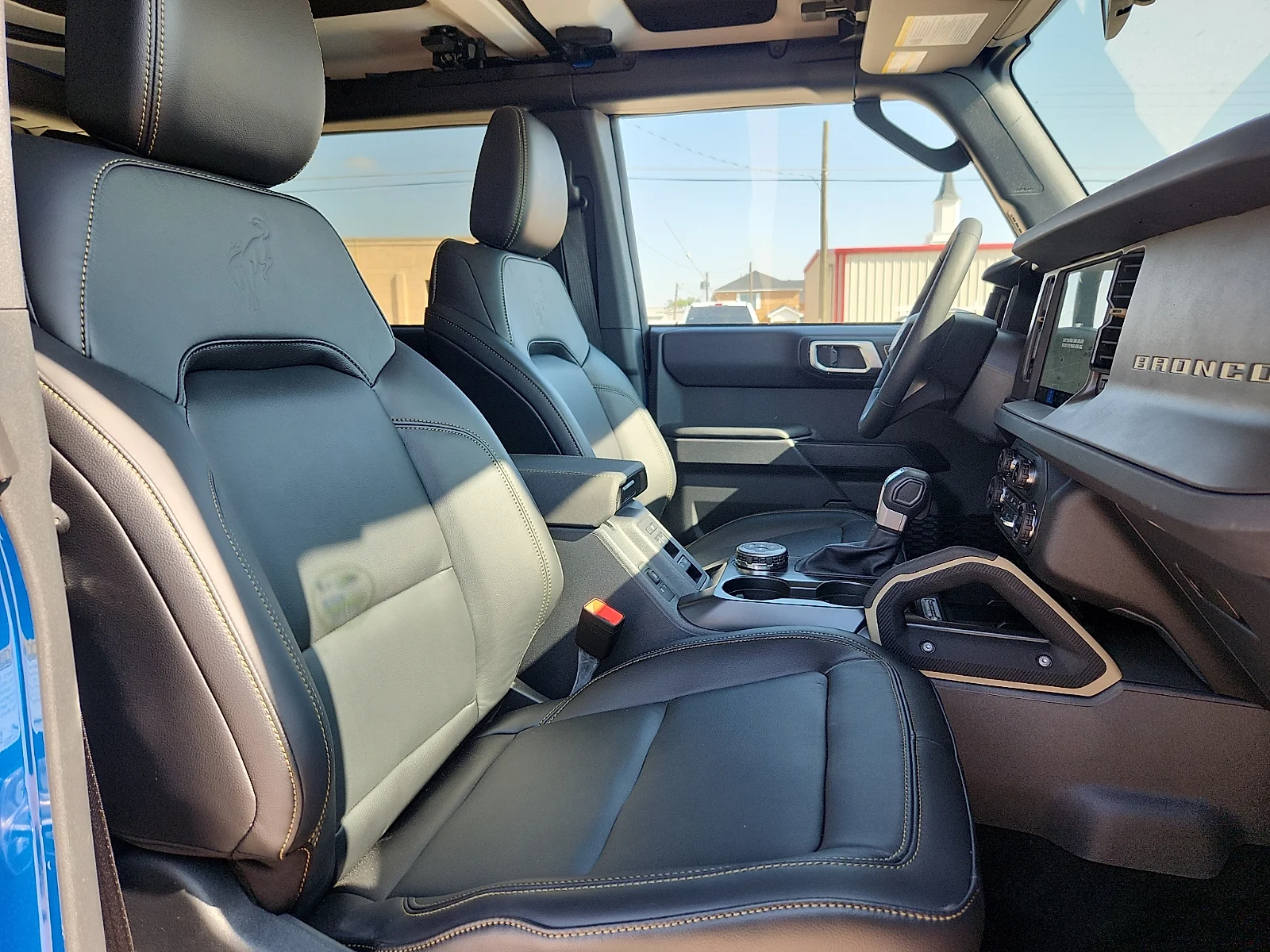 New 2026 Velocity Blue Metallic Ford Badlands® image 20