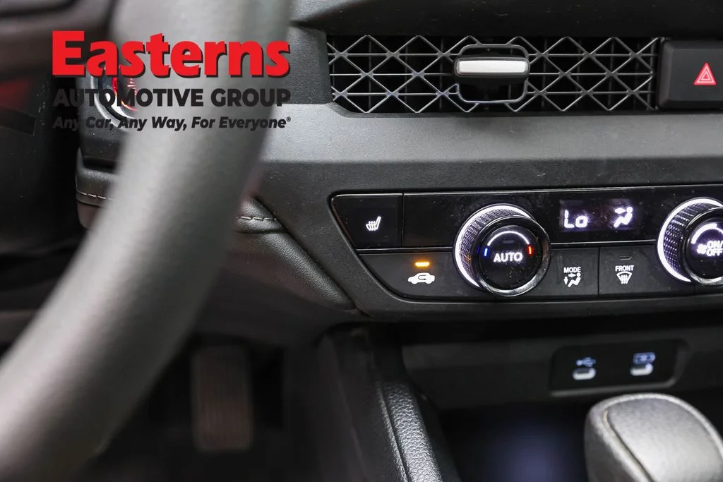 Used 2023 White Honda EX image 20