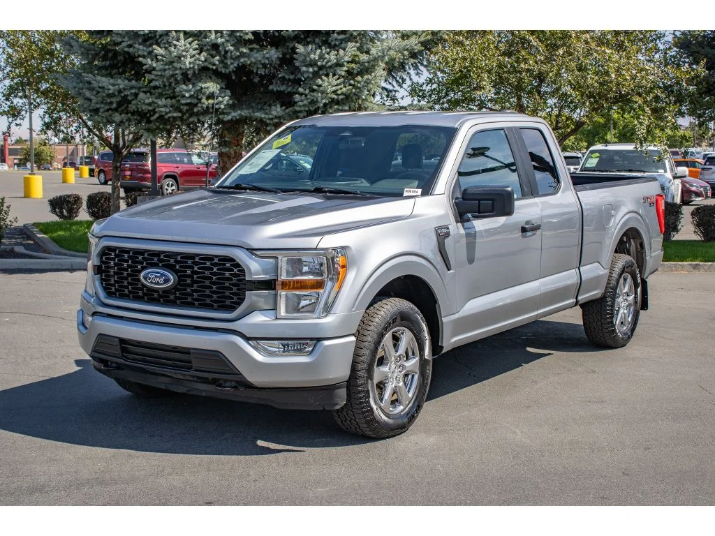 Used 2021 ICONIC SILVER METALLIC Ford XL image 4