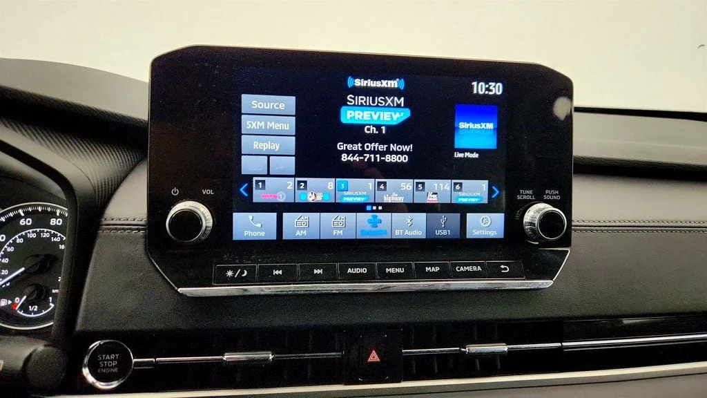 Used 2024 Black Diamond Mitsubishi SE image 16