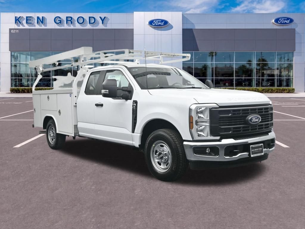 2026 Ford F-250 XL SuperCab 8' Box's photo