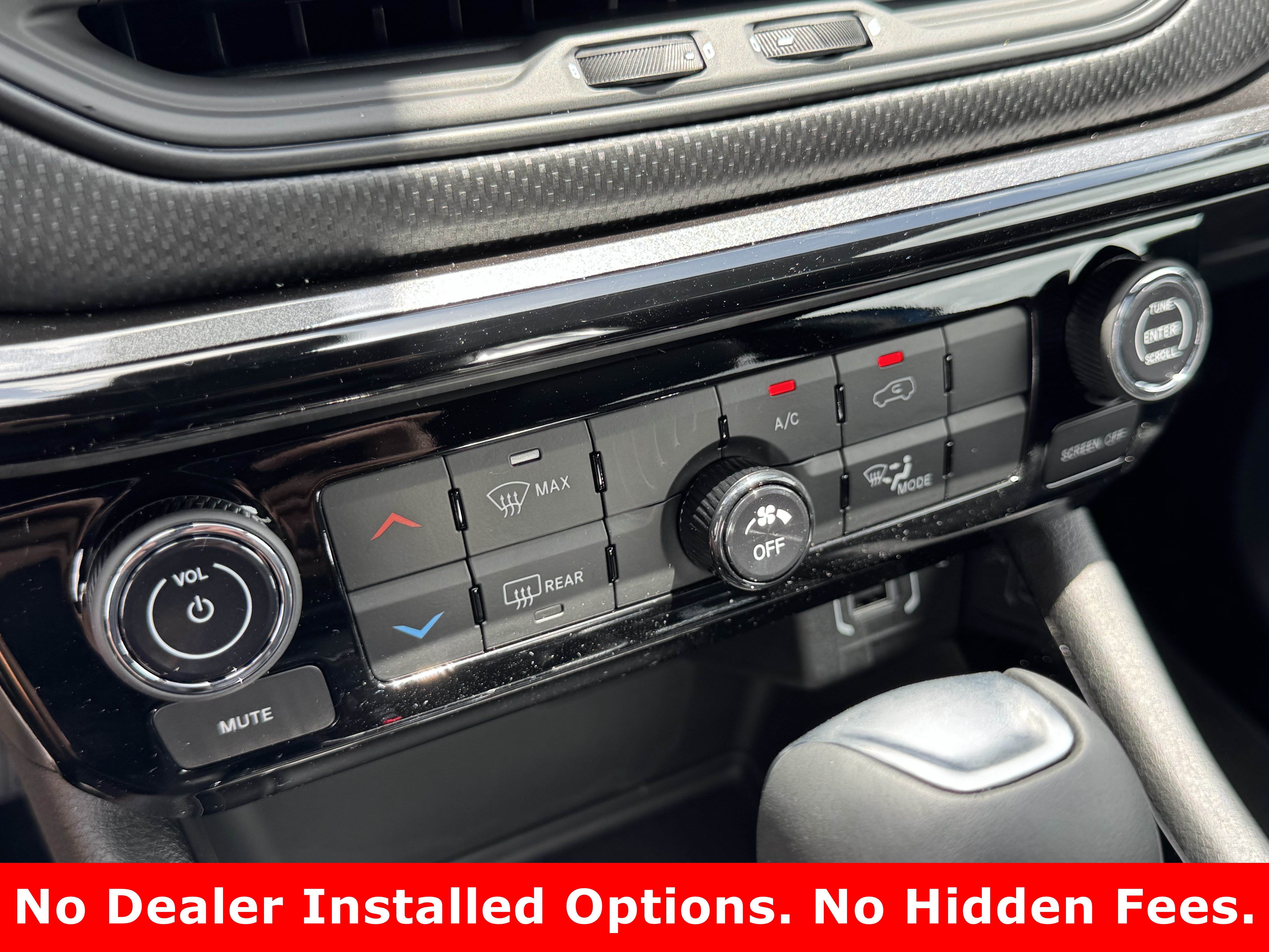 New 2026 Hydro Blue Pearl-Coat Exterior Paint Jeep Latitude Altitude image 13