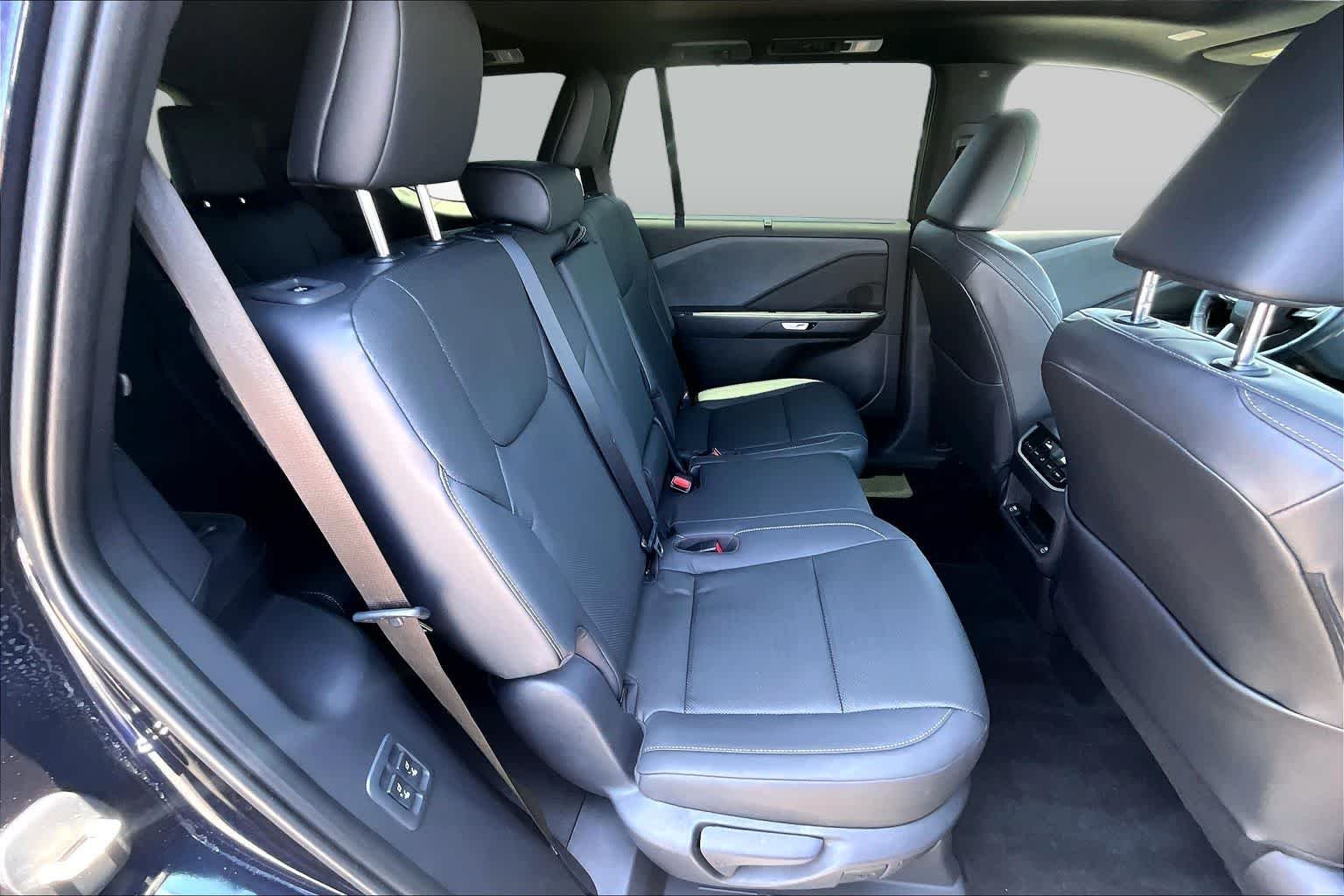 Used 2025 Nightfall Mica Lexus Premium image 21