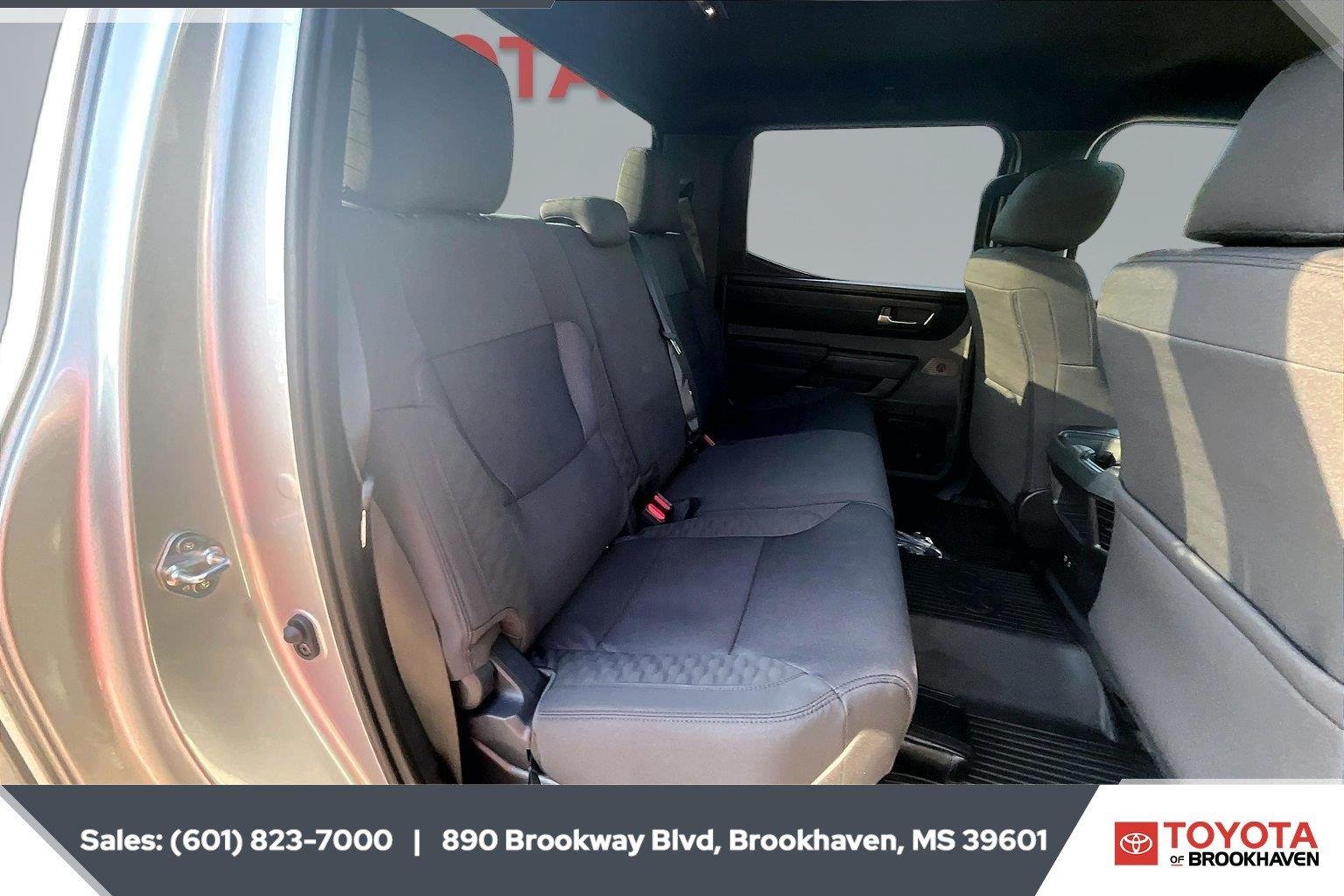 2026 Toyota Tundra SR5 - Photo 8