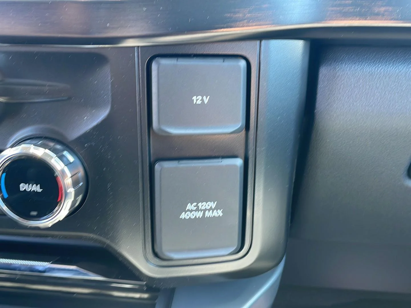 New 2026 Agate Black Metallic Ford LARIAT image 27