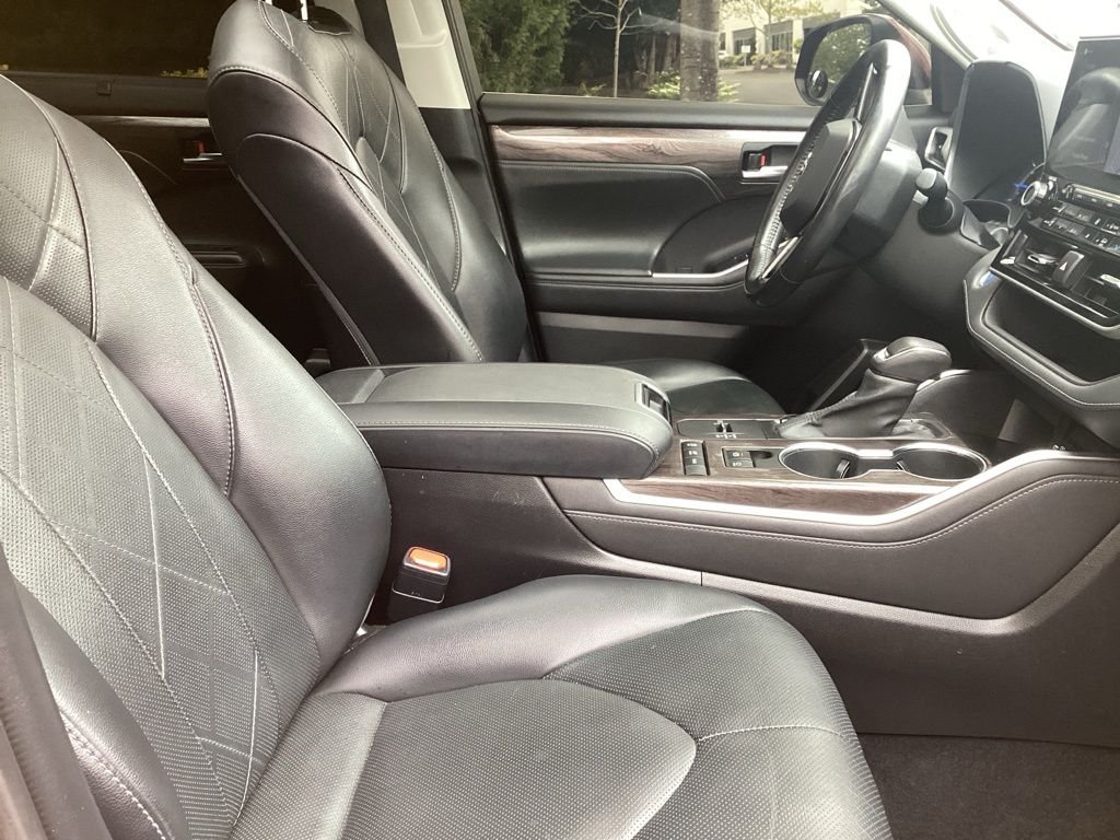 Used 2021 Red Toyota Platinum image 5