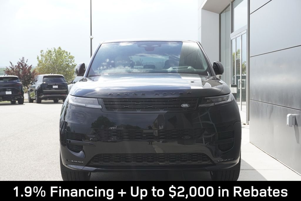 New 2026 Santorini Black Land Rover Dynamic SE image 5