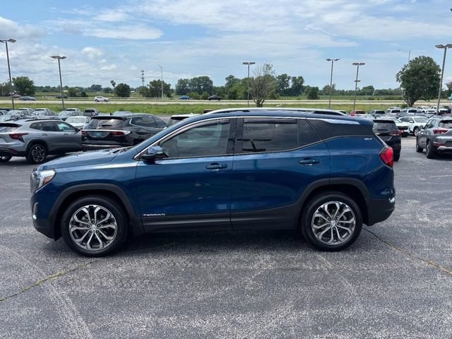 2021 GMC Terrain SLT - Photo 2