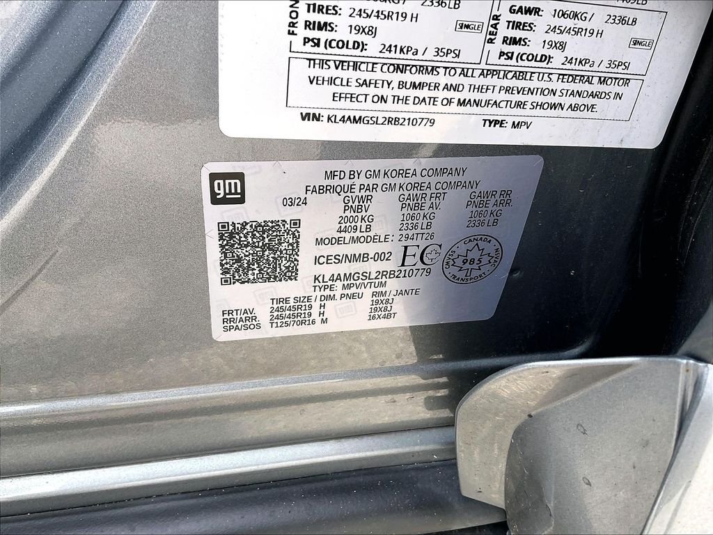 Used 2024 Silver Buick Avenir image 32