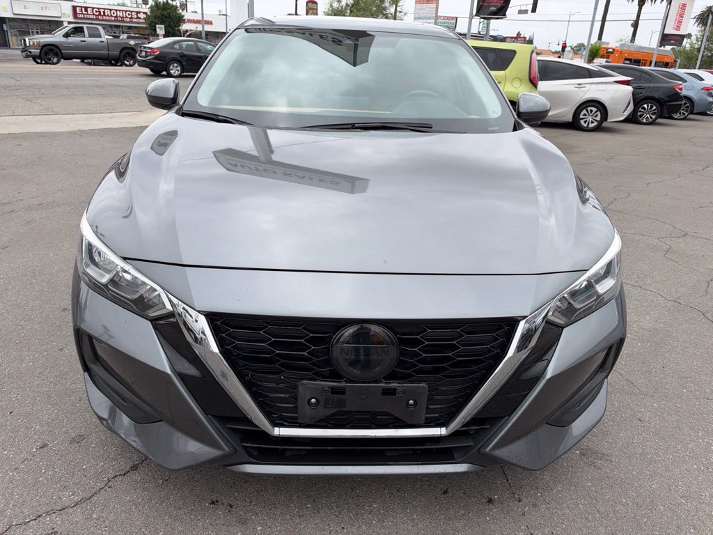 Used 2021 Gray Nissan SV image 3