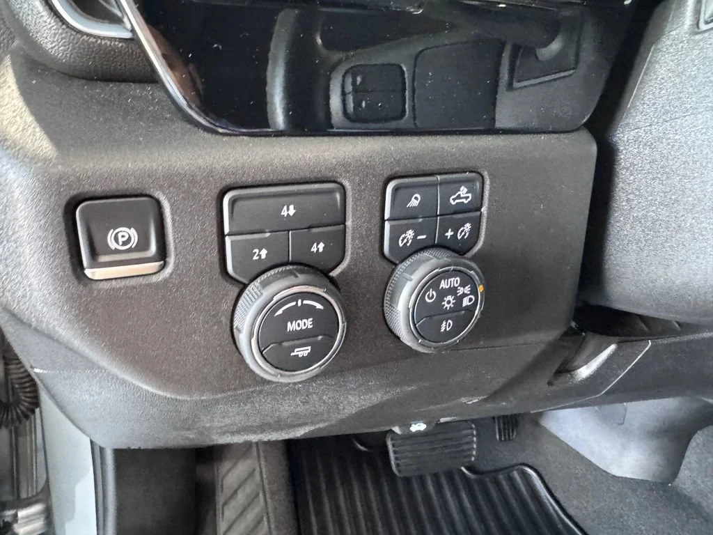 2025 Chevrolet Silverado 2500HD LT - Photo 22