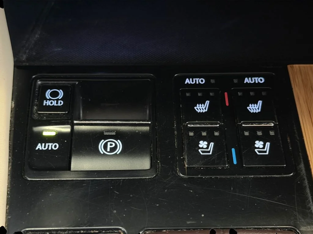Used 2019 Beige Lexus 350L image 24