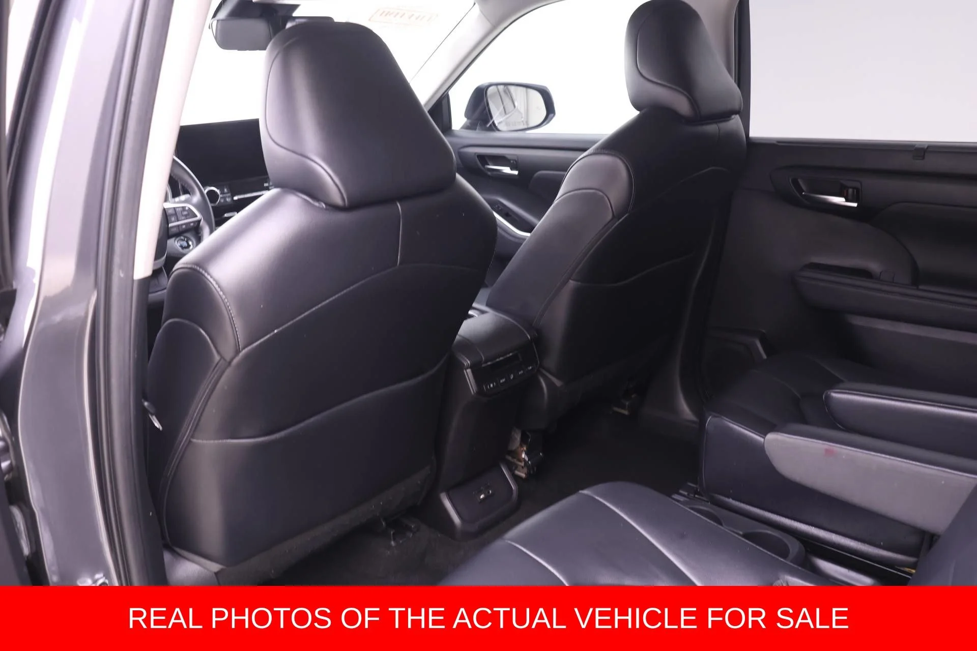 Used 2023 Gray Toyota XLE image 11