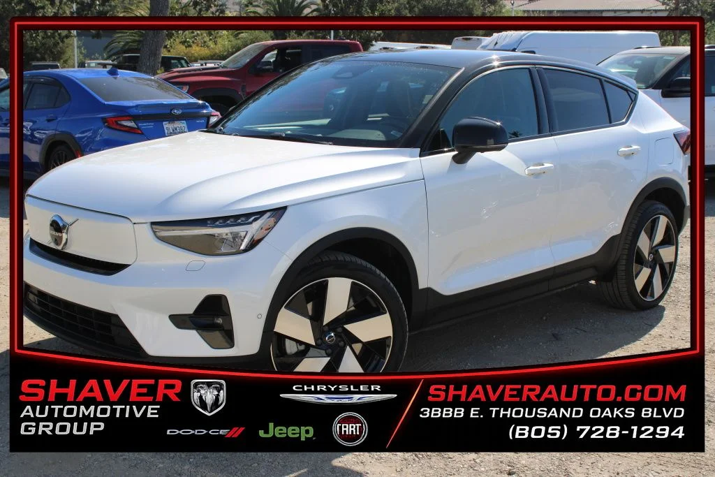 Used 2022 White Volvo Ultimate image 1