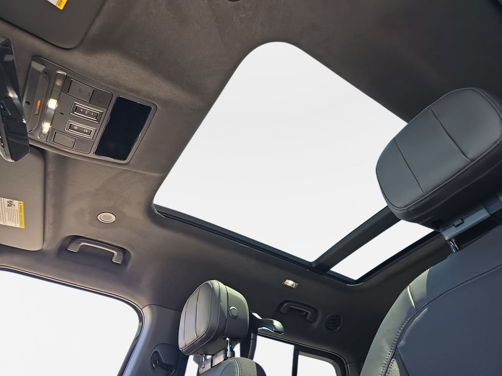 New 2026 Carpathian Grey Land Rover V8 image 31