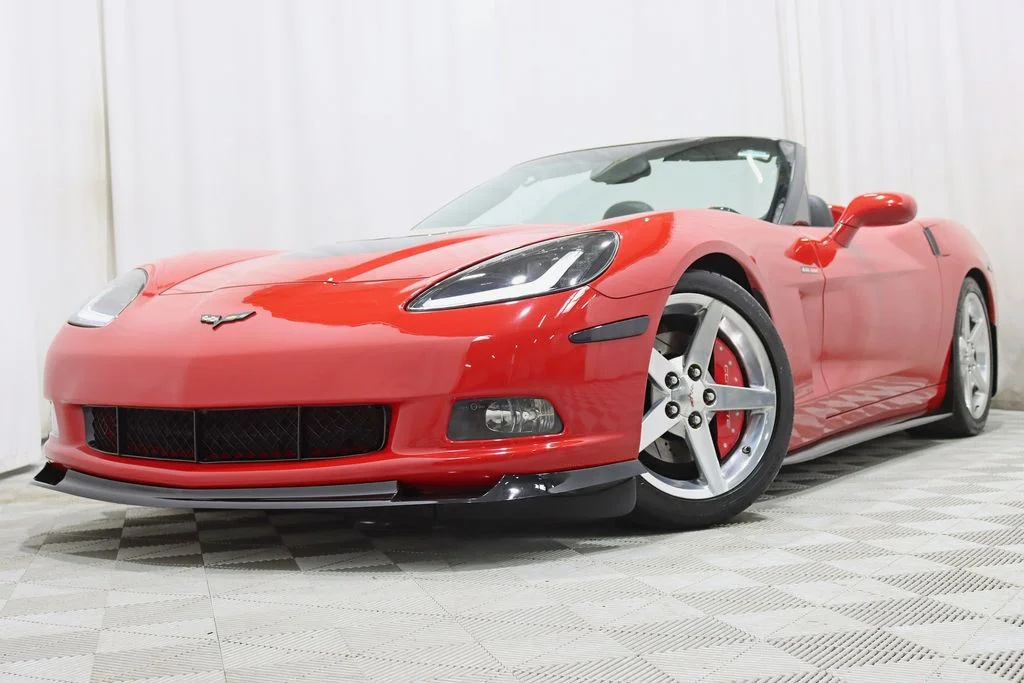 Used 2005 Red Chevrolet Base image 6