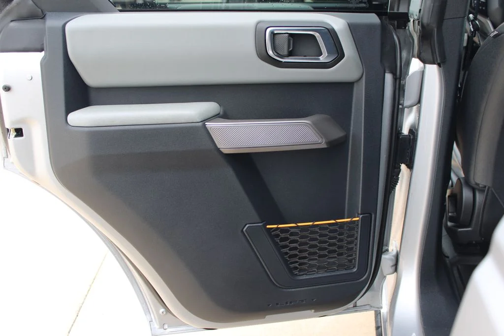 Used 2022 Silver Ford Badlands image 37