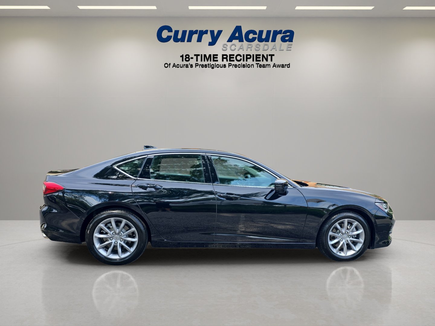 Certified Used 2023 Majestic Black Pearl Acura  image 6